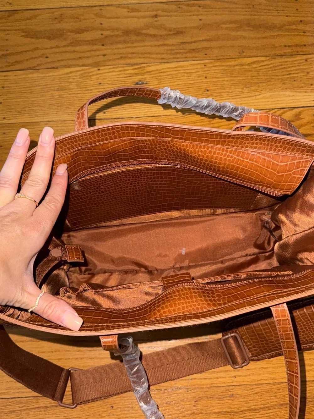 NWT BEIS | The Work Tote | Maple Croc - Picture 10 of 12